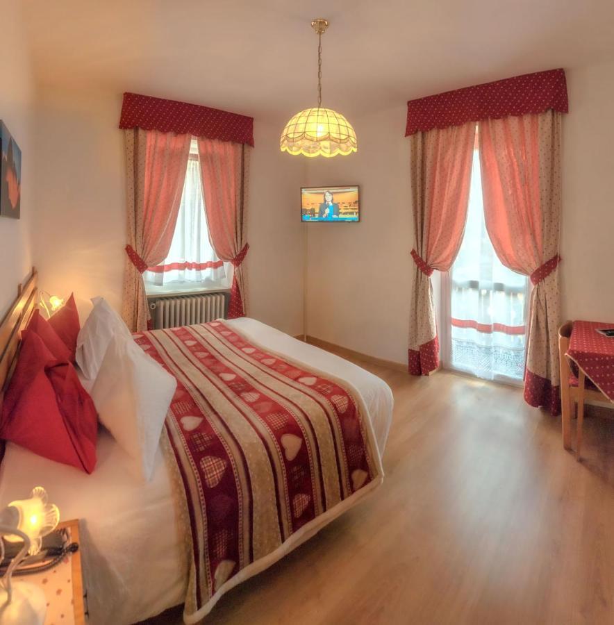 Hotel Garni Suisse San Martino Di Castrozza Εξωτερικό φωτογραφία